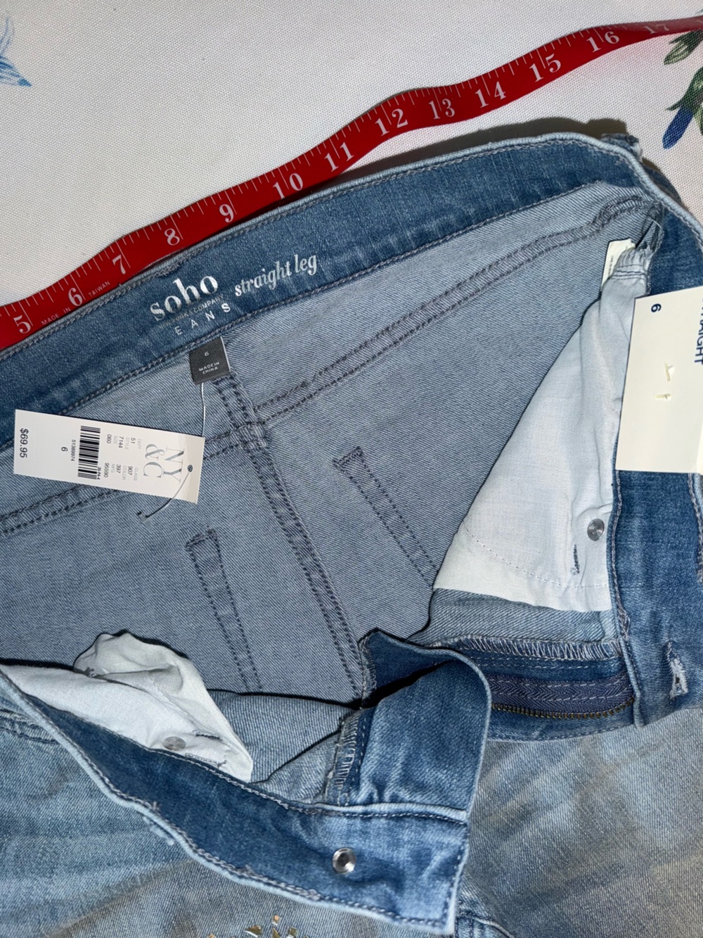 New York&Co Soho Straight leg Distressed ( open rip style ) with gems Jeans BNWT - Picture 15 of 16